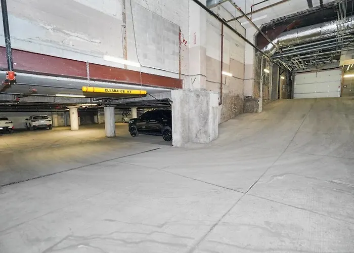 Mccormick Place Stylish Corner With Optional Parking And Gym Access Sleep 6 In South Loop Chicago